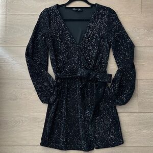 Dynamite Black Sparkle Long Sleeve Dress